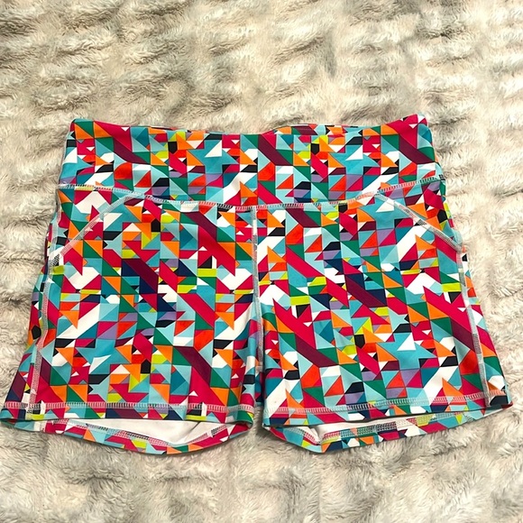Fabletics Pants - Fabletics active shorts | Multicolor